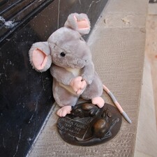 Was macht die Maus im Dom / Foto: © Sebastian Schritt, Dom-Information Was macht die Maus im Dom