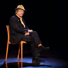 Erwin Pelzig: Wer wir werden. / Foto: © Dita Vollmond Erwin Pelzig: Wer wir werden.
